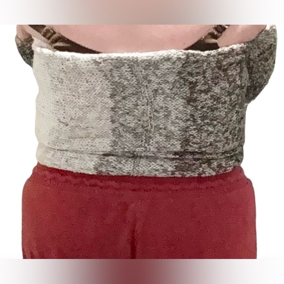 HAND KNITTED SWEATER SCARF WRAP- WILL FIT SIZES LARGE-3X 🧶 - Picture 3 of 10